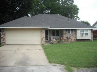 912 P St NW, Miami, OK 74354