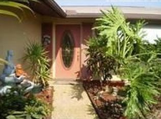 2017 SE Hideaway Cir, Port Saint Lucie, FL 34952