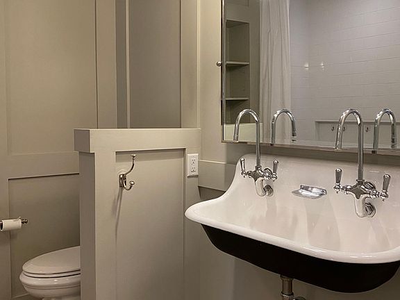 Downstairs full bath