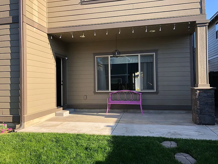 3527 NE Crystal Springs Dr — Photo 23
