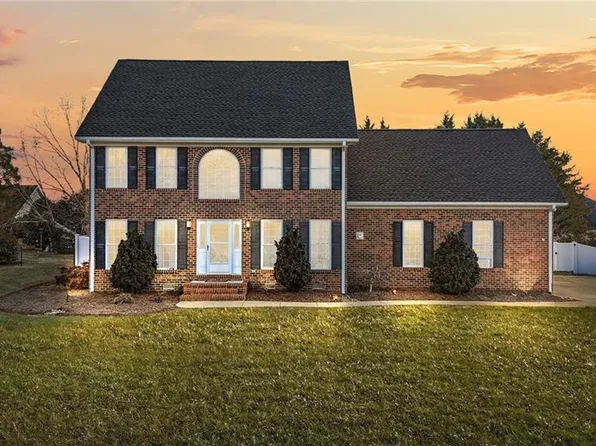 502 Wildwood Ln, Graham, NC 27253