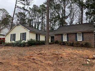 514 Dogwood Cir, Norcross, GA 30071