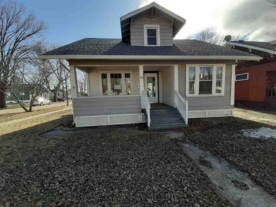 118 6th Ave NE, Minot, ND, 58703