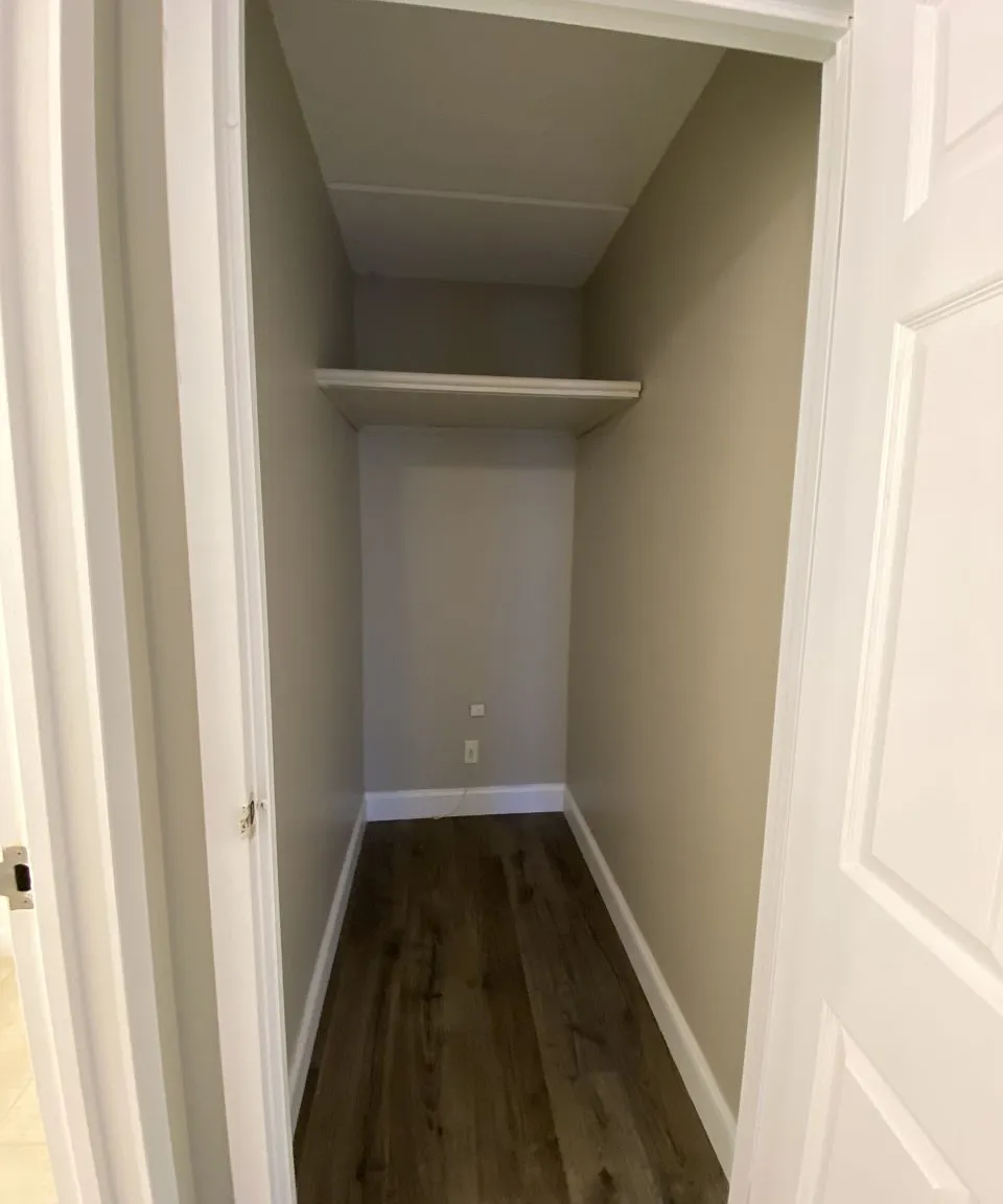 2 bed, $2,544 — Photo 4