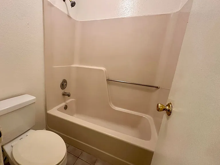 11506 Meadow Pines Ct #B — Photo 10