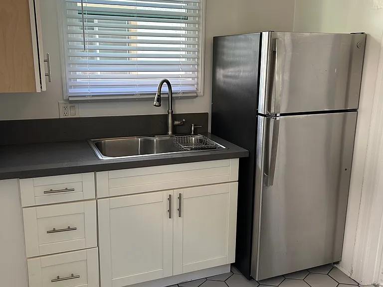 845 S Normandie Ave #20 — Photo 5