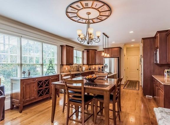 5th image of 2251 Ellis Walk Dr