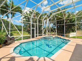 7570 Oak Grove Cir, Lake Worth, FL 33467