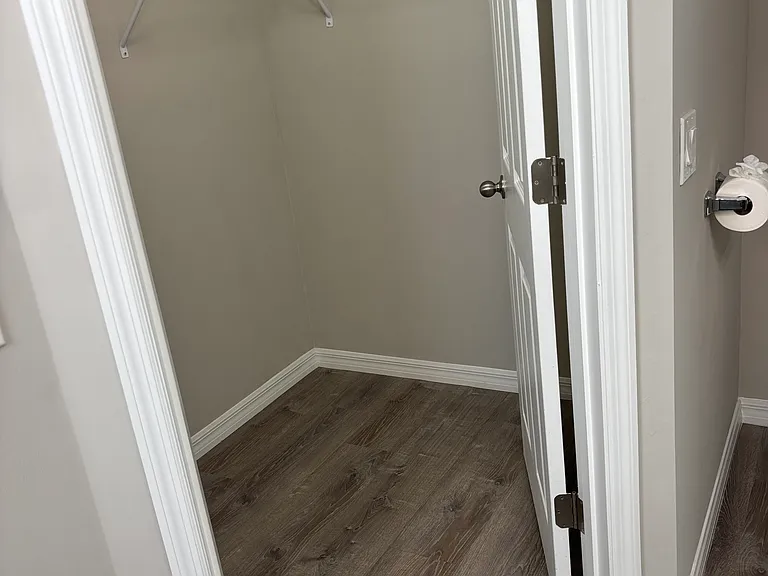 Walk in Closet