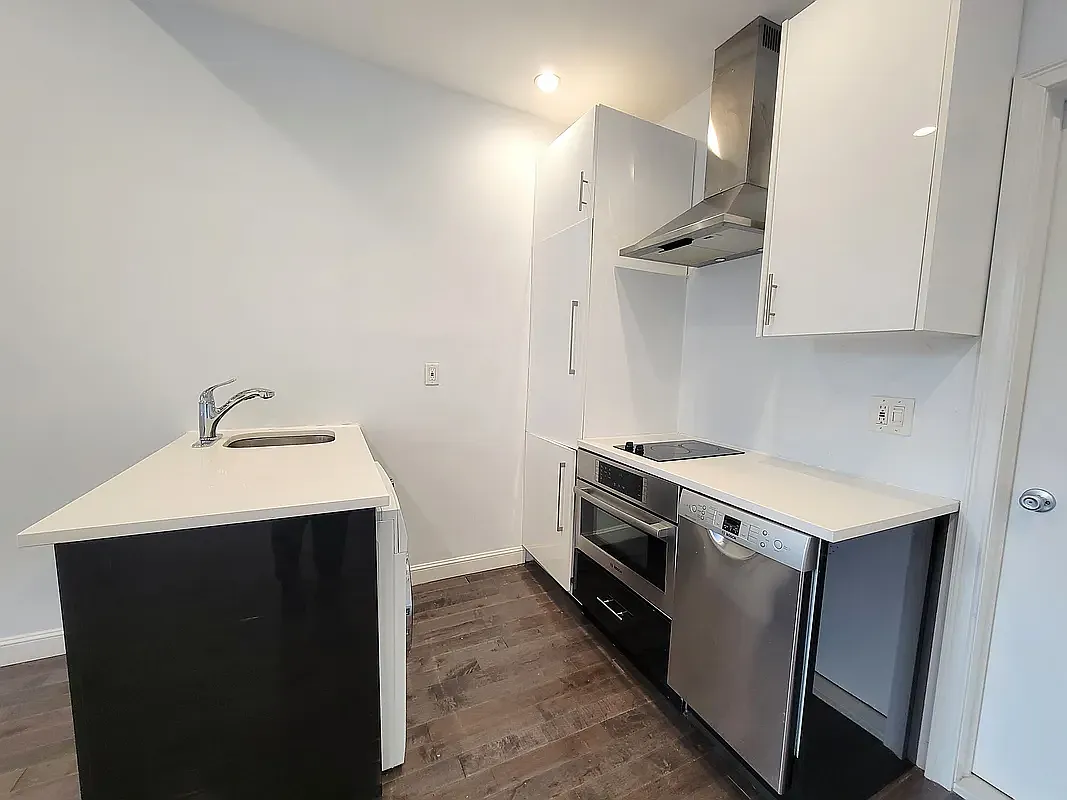 551 West 161st Street — Photo 2