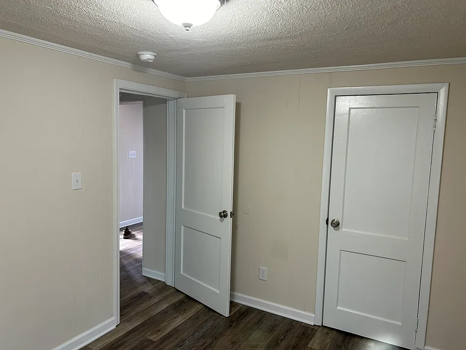 3482 Saint James Church Rd