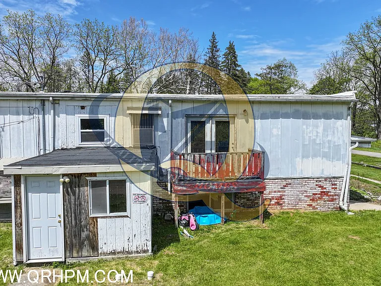10149 Corunna Rd — Photo 13