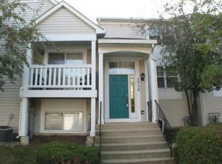 2939 Shelly Ln, Aurora, IL 60504