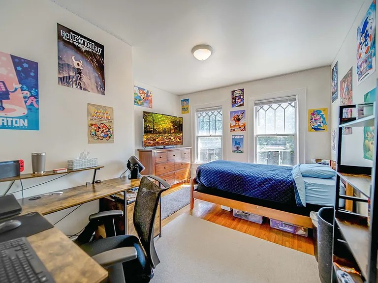 2405 Summit St — Photo 29