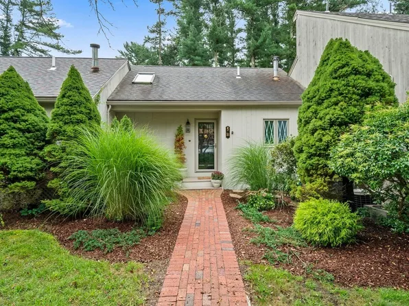 31 Trout Farm Ln, Duxbury, MA 02332