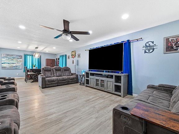 5th image of 2530 340th St