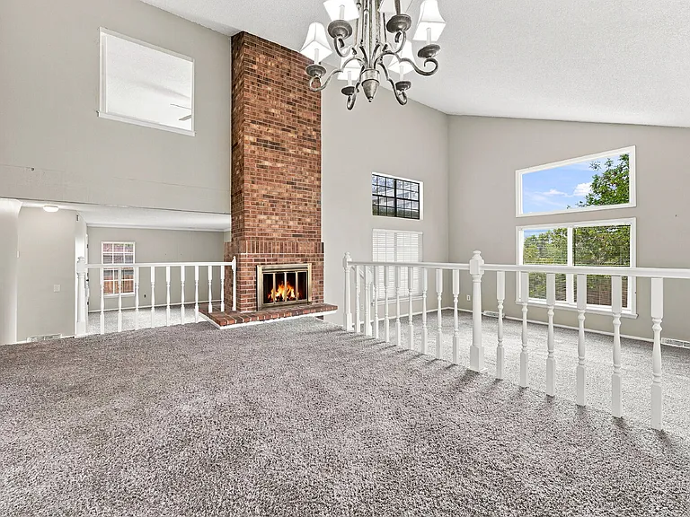 7986 S Vincennes Way — Photo 5