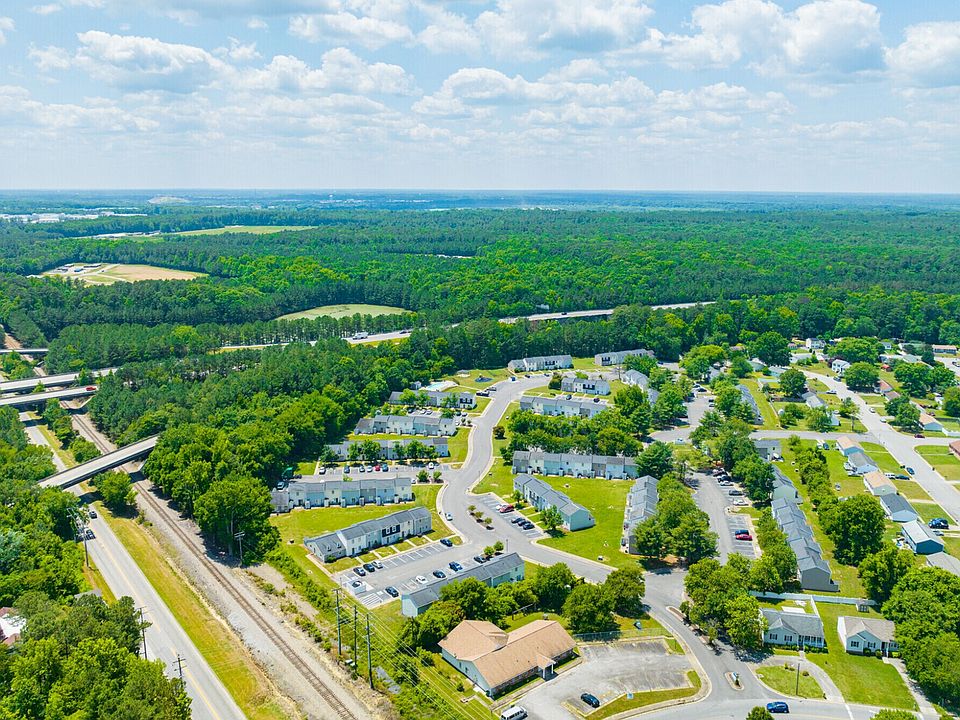 Canterbury Townhomes