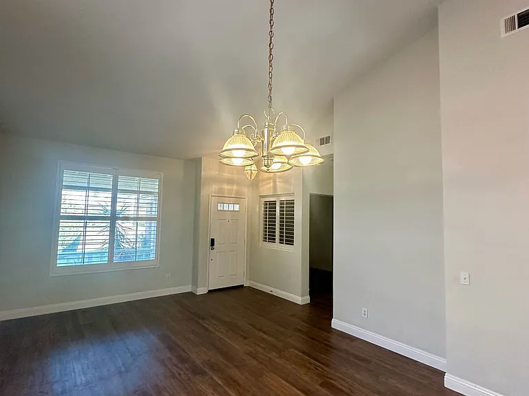 240 Sierra Madre Way — Photo 19