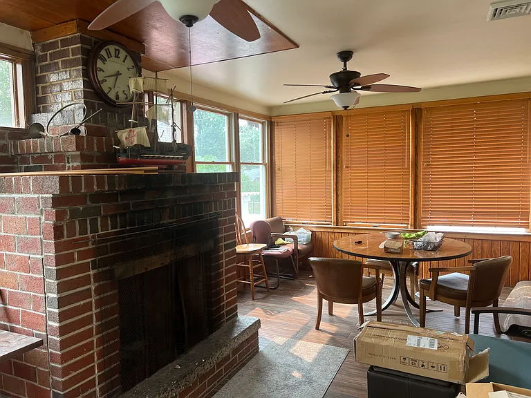 342 Suttons Ln — Photo 20