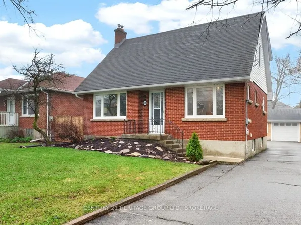 439 College St, Kingston, ON K7L 4M8