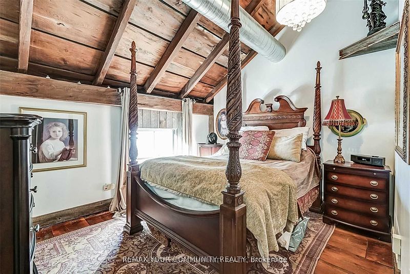Markham House for rent - 2 Bedrooms — photo 9