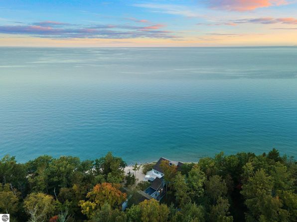 Frankfort MI Real Estate - Frankfort MI Homes For Sale | Zillow