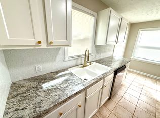 (Undisclosed Address), Euclid, OH 44132