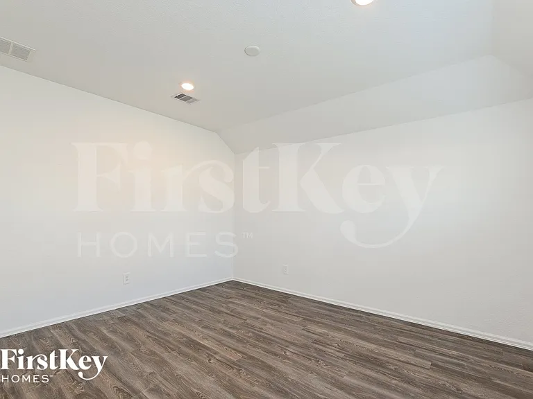 18446 Summit Ranch Dr — Photo 3