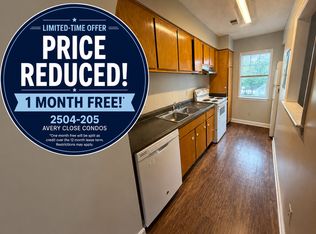 2504 Avent Ferry Rd, Raleigh, NC 27606