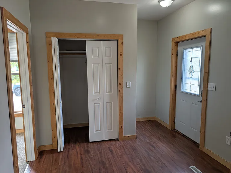 1727 Hughitt Ave — Photo 9