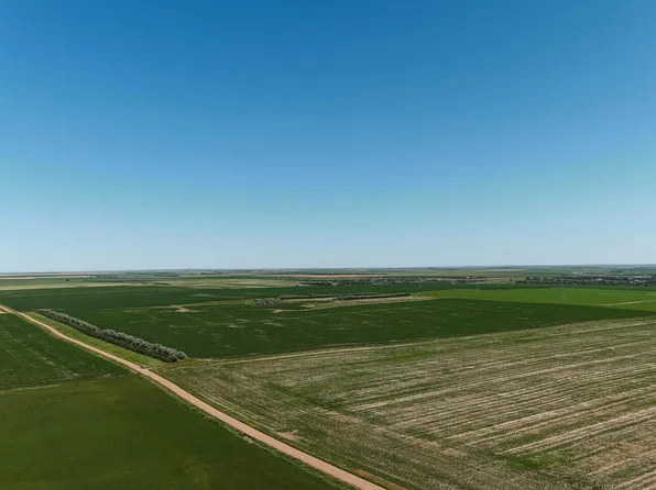 203rd St, Pierre, SD 57501