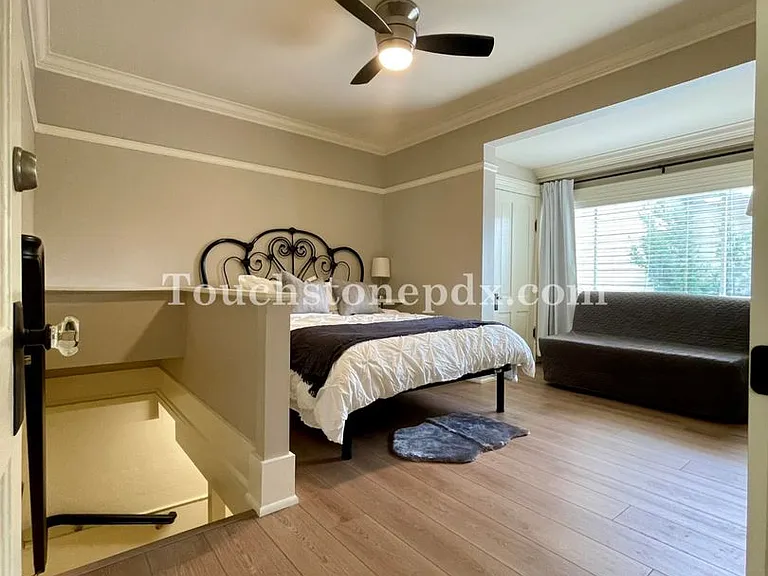 2225 NW Wilson St — Photo 20