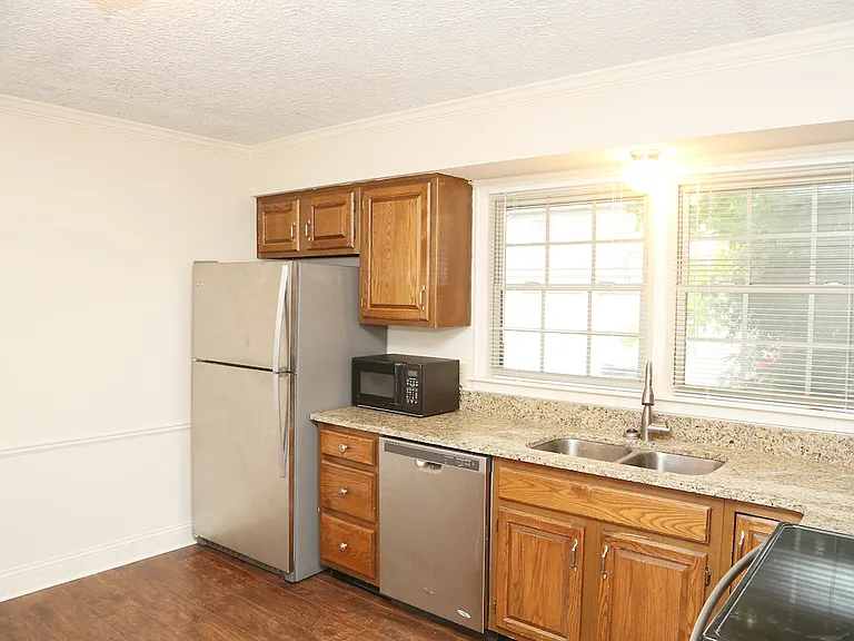 1398 Compton Ct 2bed 1bed UPDATED Ranch