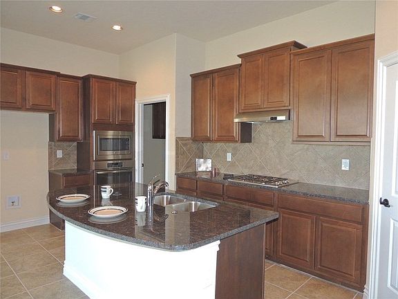 5th image of 6305 NW 160th Ter