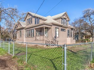 530 N Bowie St, Seguin, TX 78155