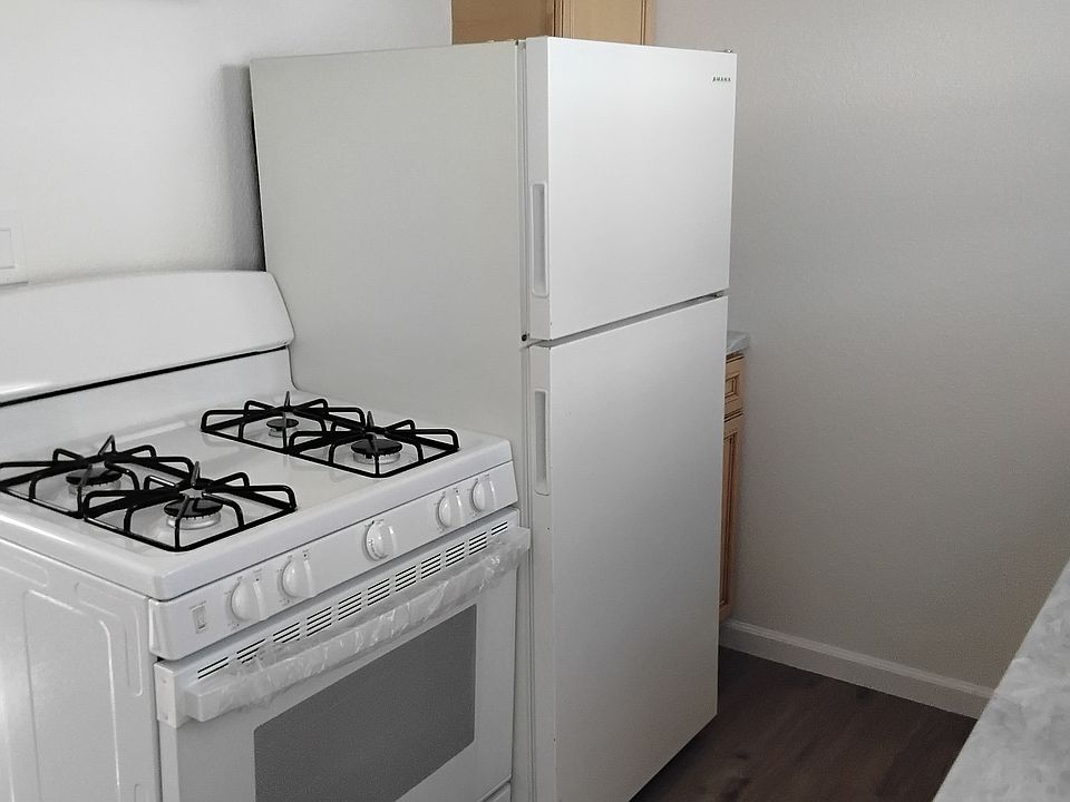 Kitchen has new stove