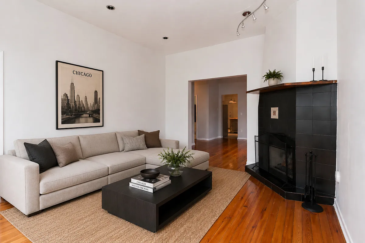 Building Photo - 2204 N Clybourn Ave #3