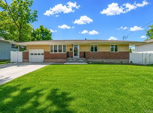 156 Wicks Rd, Commack, NY 11725