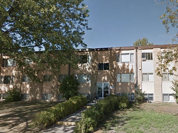 2nd image of 1701 Kenwood Ave APT 204