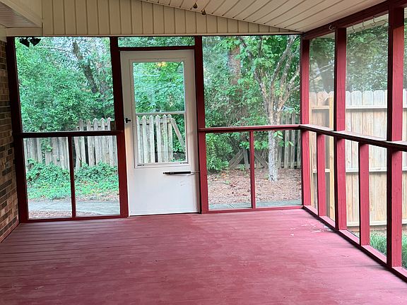 4th image of 360 Macy Grove Rd