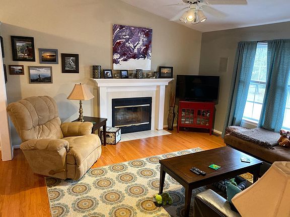 4th image of 1929 Summerfield Dr