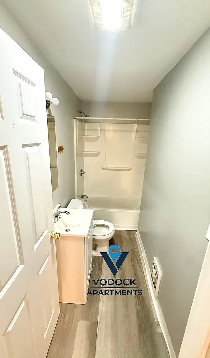 529 Union St — Photo 3