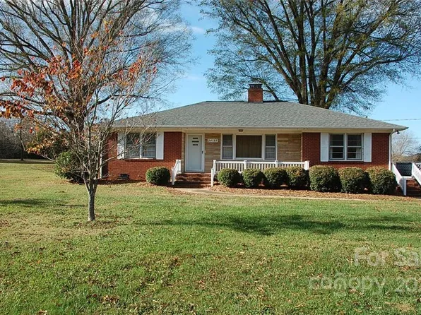 24137 Saint Martin Rd, Albemarle, NC 28001