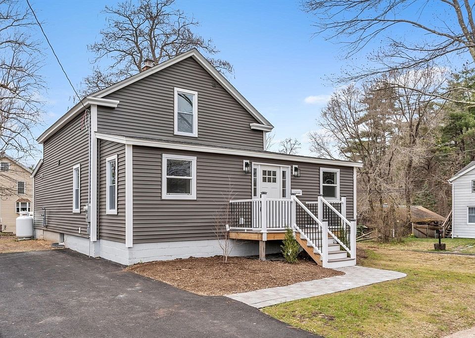 74 Ruggles St, Three Rivers, MA 01080 Zillow