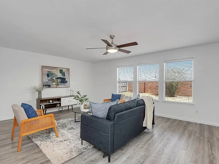 9308 Liberty Crossing Dr — Photo 19
