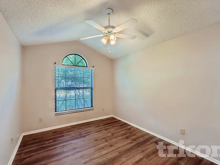 2024 Norfield Ct — Photo 8