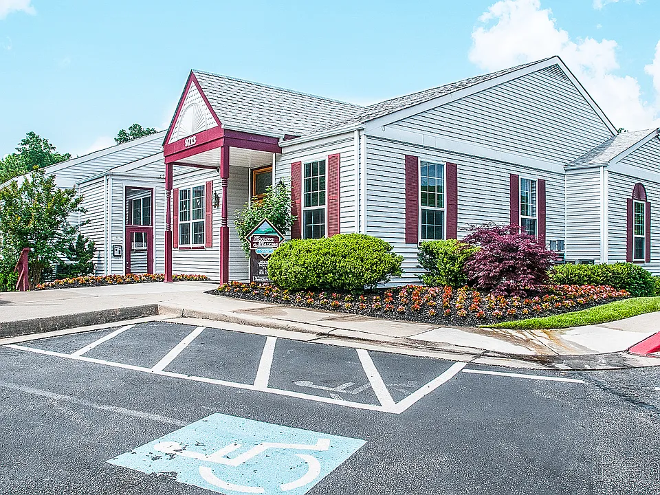 Leasing Center, Clubhouse, Fitness Center, Sauna, Pool