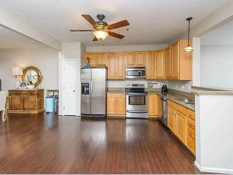2807 Settlers View Dr — Photo 1