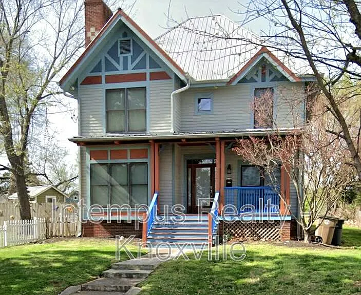 229 Deaderick Ave — Photo 1